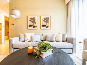 The Downtown Dreamer: A Trendy 1BR near Dubai Mall